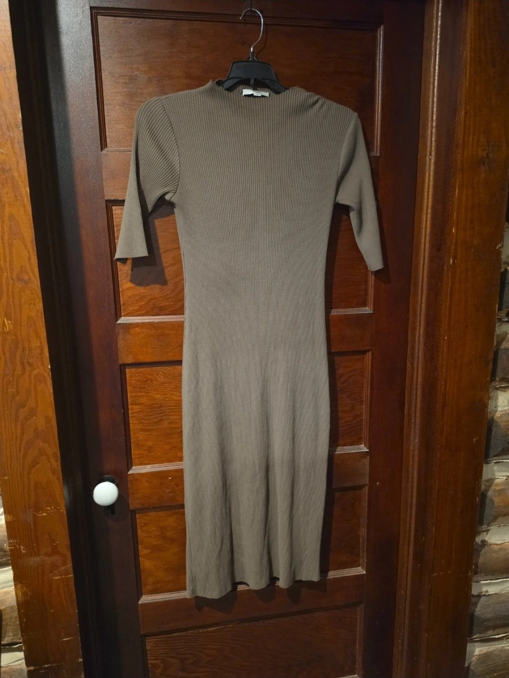 Vince Ribbed Midi Dress in Taupe Brown